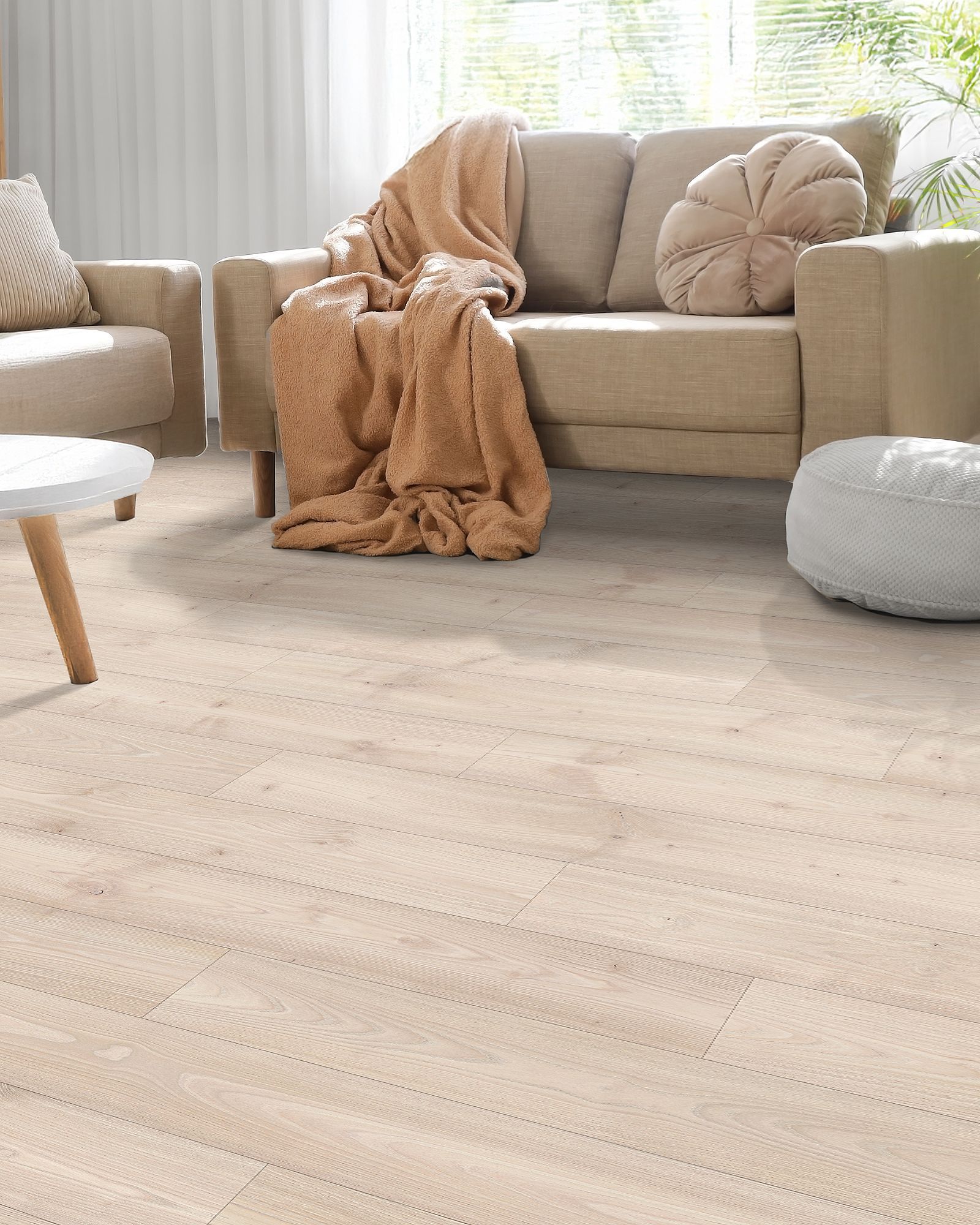 Madison Aisle Pewter Chestnut Laminate | Carpet Exchange