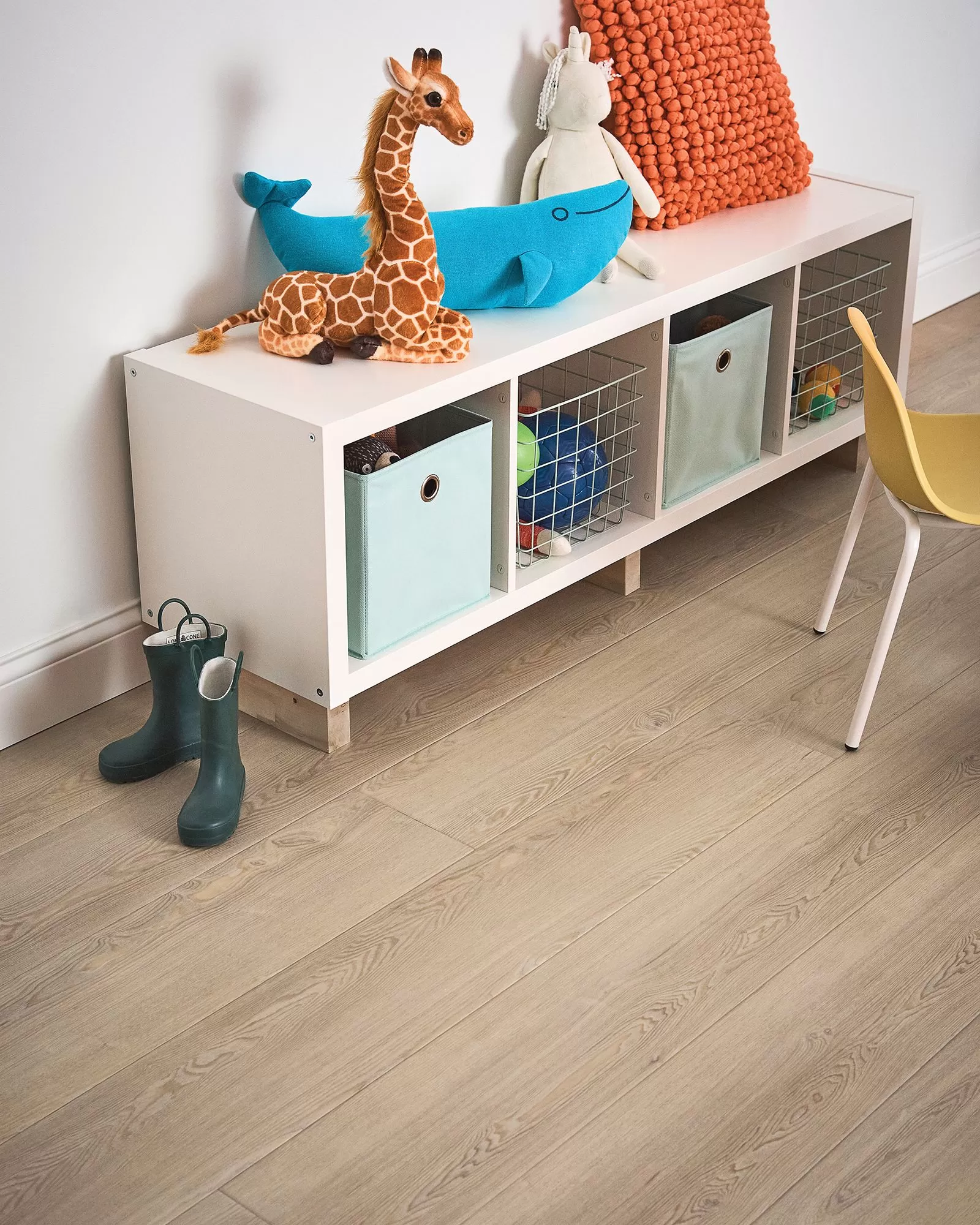 AeroCore | Cosmic Walnut - Pacmat Flooring