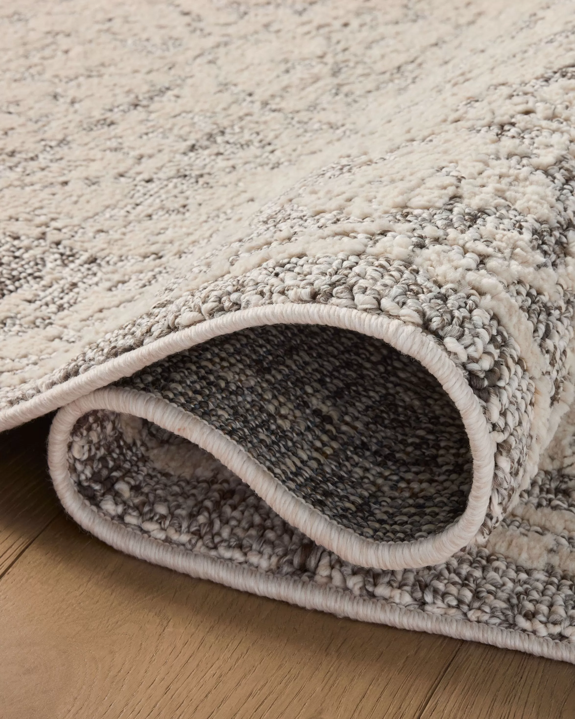 Loloi Gigi GIG-02 Ivory/Stone Area Rug | Carpet Exchange