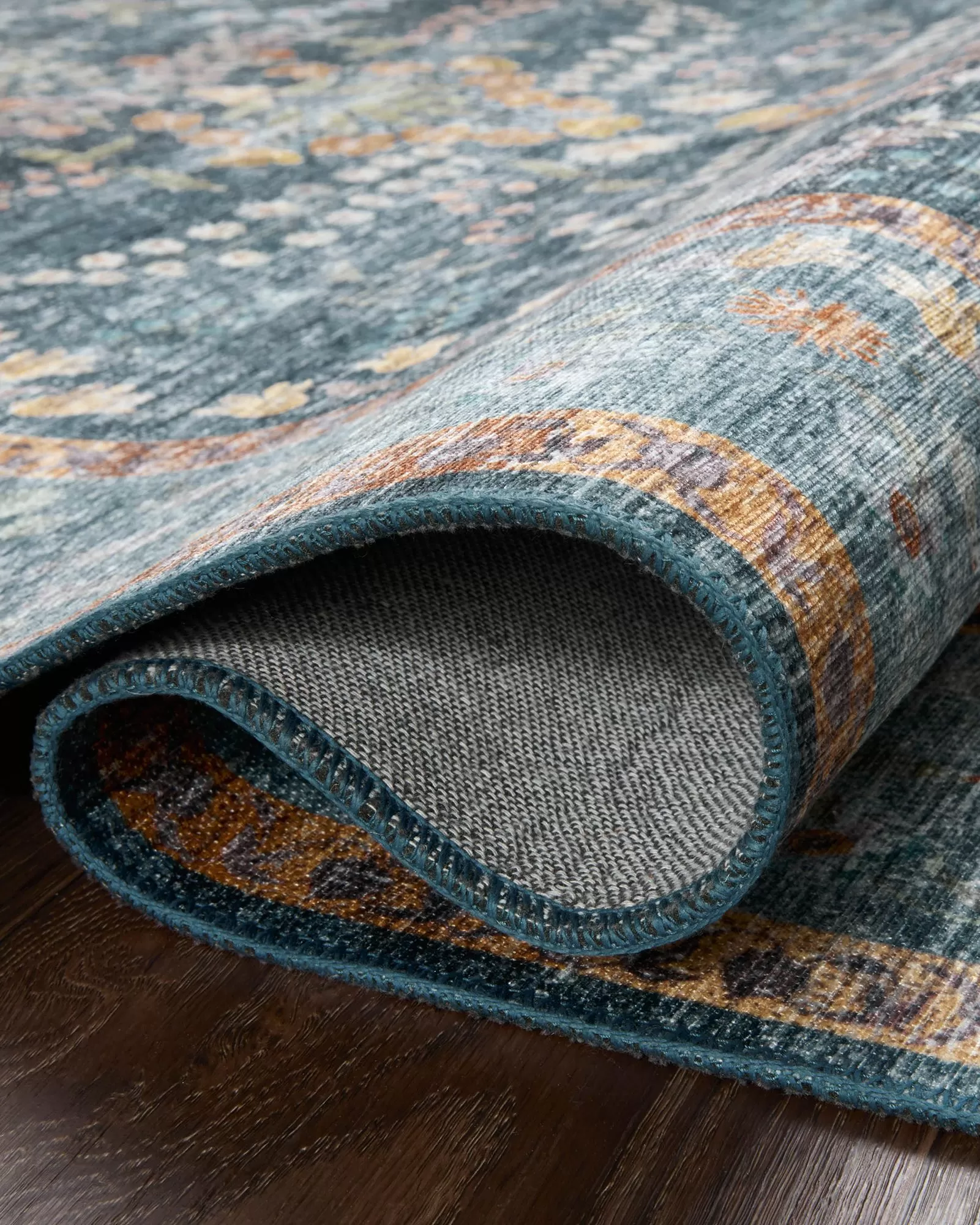 Loloi Palais PAL-04 Navy Area Rug | Carpet Exchange
