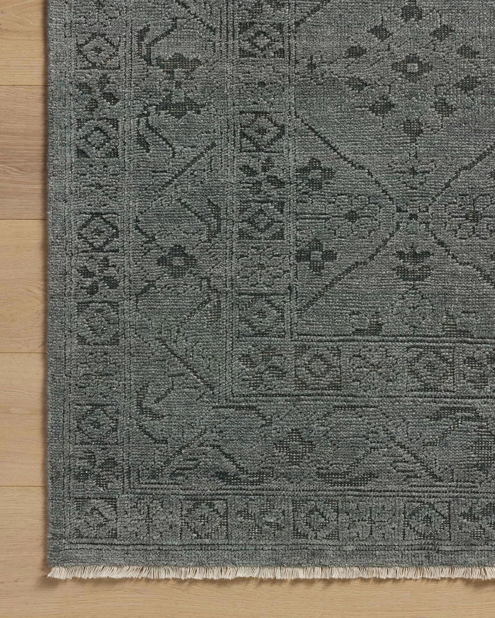 Loloi Ruth RTH-01 Ocean/Midnight Area Rug | Carpet Exchange