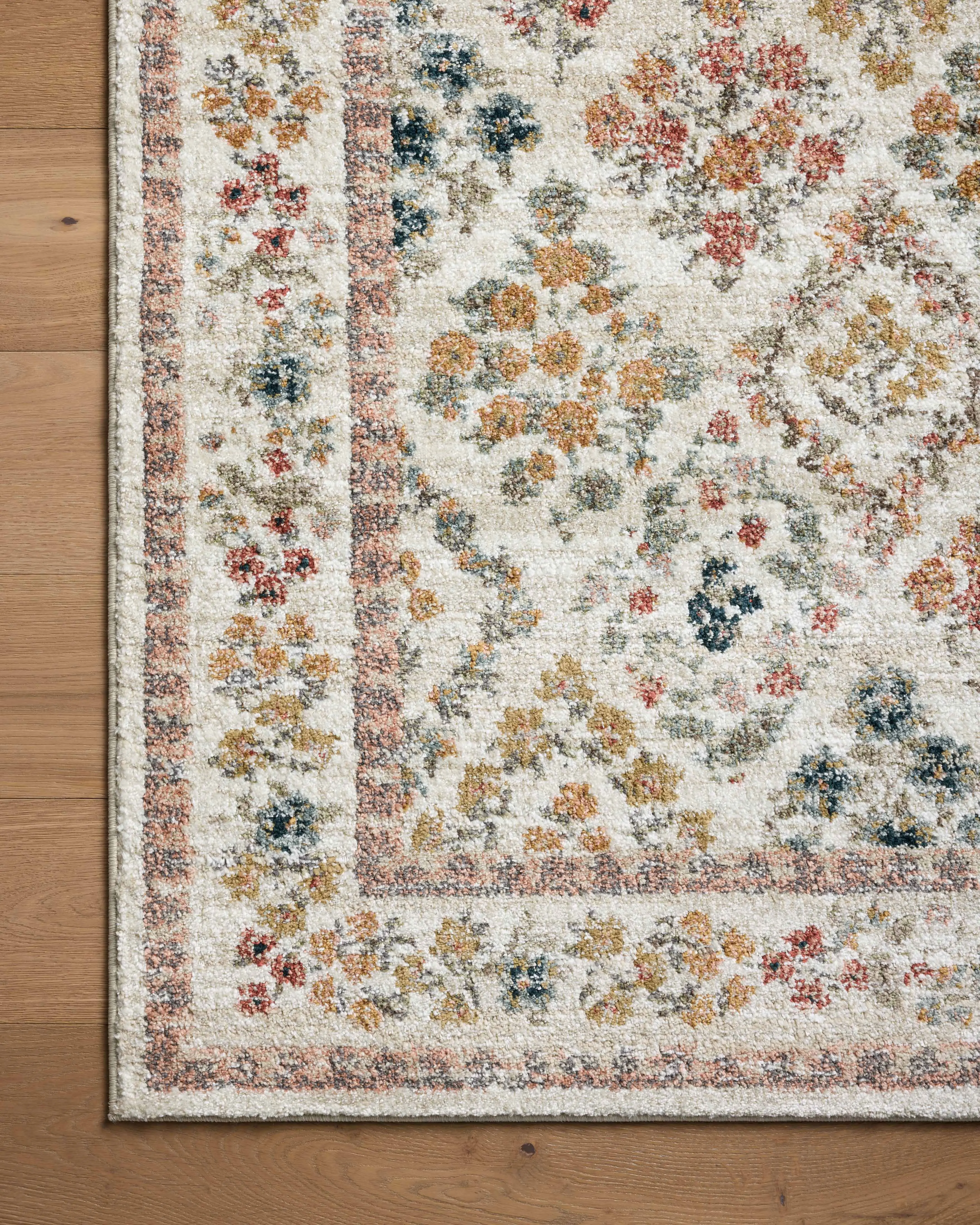 Loloi Laurel LAU-04 Cream Area Rug | Carpet Exchange
