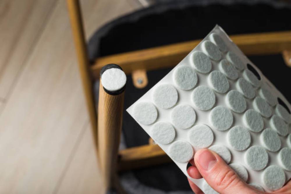 Preventing Dents in Vinyl Flooring 1